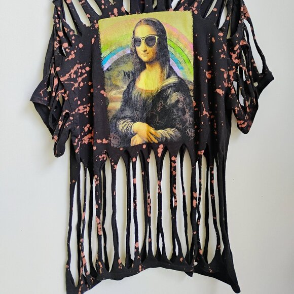 XL distressed tee - Picture 3 of 3